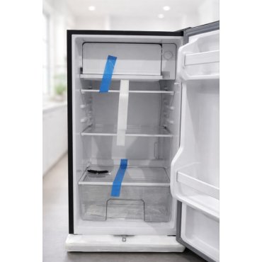 ثلاجة دان سات باب واحد سعة 82 لتر 3 قدم أسو د DNFS140R