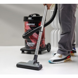 مكنسة كهربائية جيباس 2300 وات سعة 21 لتر مع منفاخ وعجلة 360 درجة موديل GVC2598